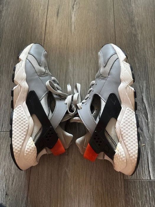 Szare sneakersy Nike Hurache w bardzo dobrym stanie w rozmiarze 40,5