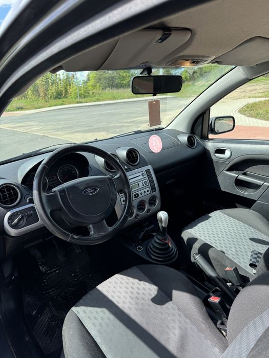Ford Fiesta 2004