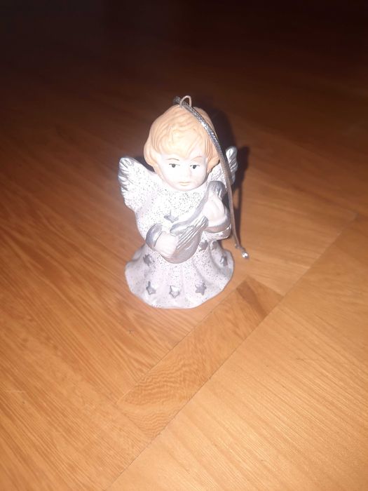 Aniołek z dzwoneczkiem