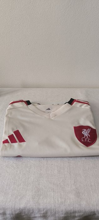 Camisola Vendo camisola do Liverpool da época 25/26Liverpool