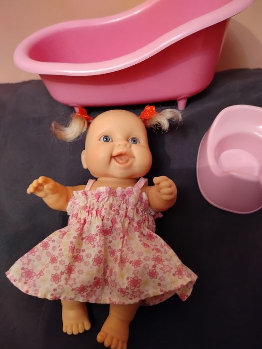 Куколка с аксессуарами