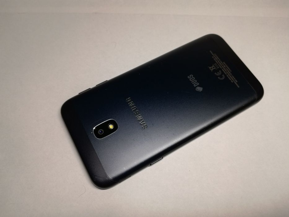 Samsung Galaxy J3 2017 Duos - Pęknięcie