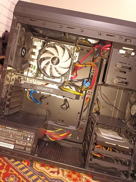 Komputer do gier i pracy 16gb  ddr4 SSD nvme 1660 GTX xeon