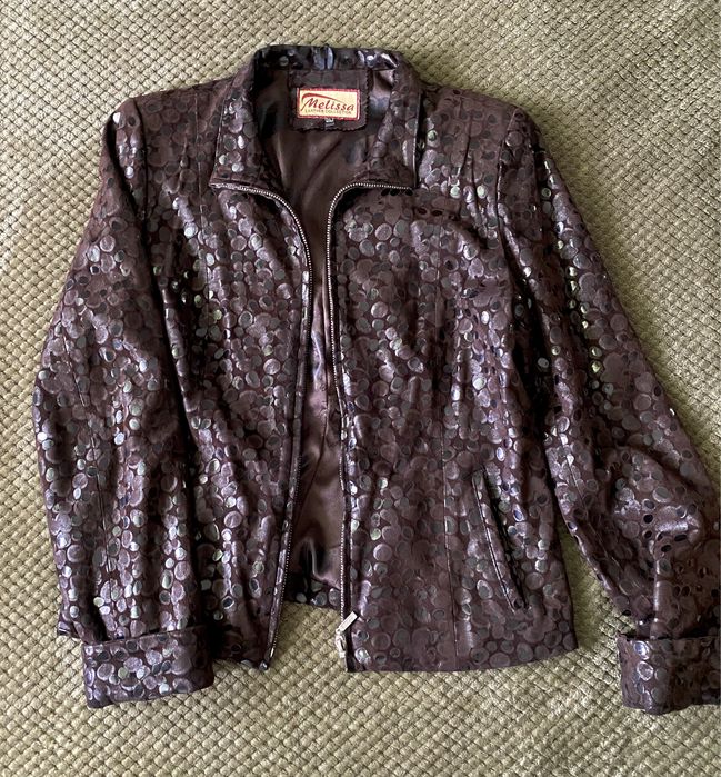 Кожанный пиджак в паетку коричневого цаета