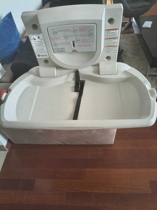 Przewijak ścienny dla dzieci do 23 kg