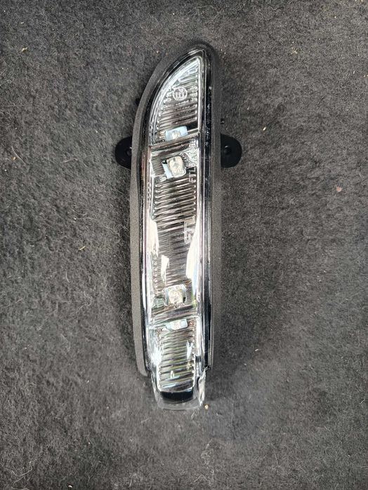 Par de piscas, Mercedes w 211 novas.