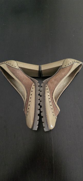 Sapato senhora em pele e verniz