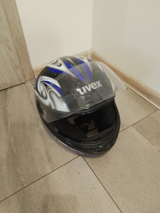 Kask motocyklowy uvex