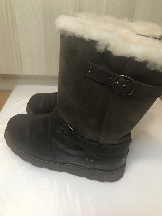 Уггі UGG Женские сапоги Black Noira