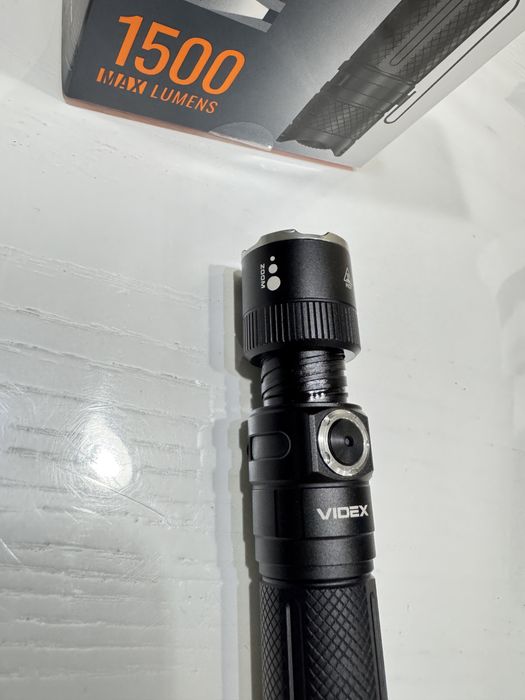 Портативний світлодіодний ліхтарик VIDEX VLF-A231Z 1500Lm 5000K