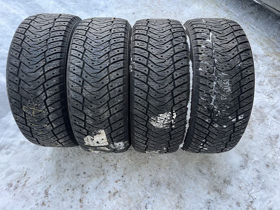 Шини зимові 225/45 R17 Yokohama