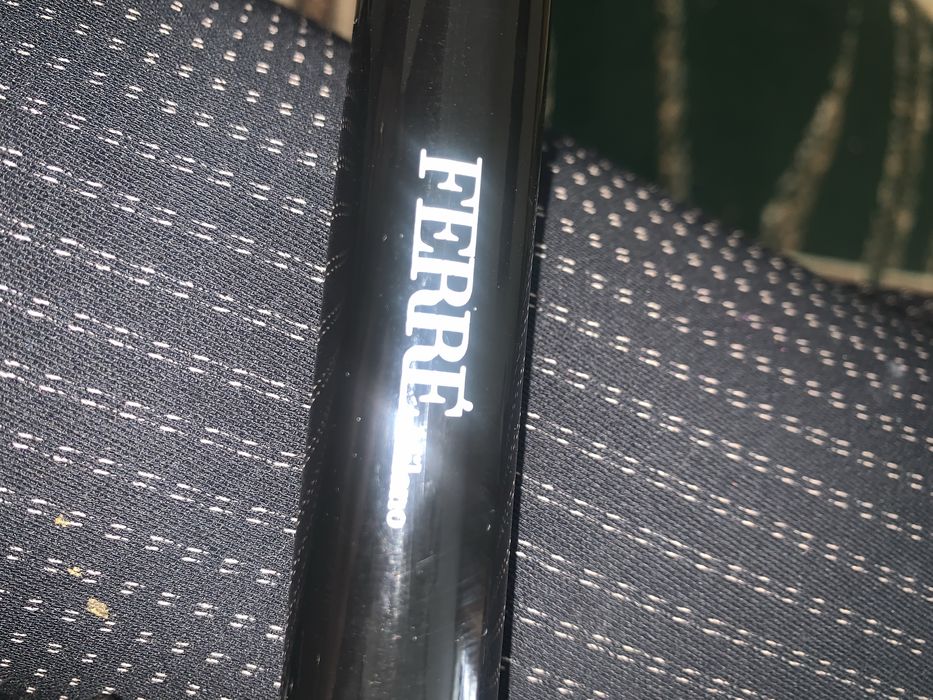 FERRE  парасоля.