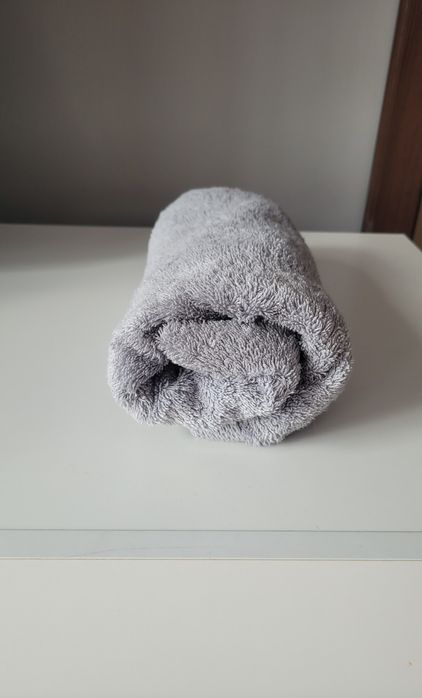 Ręcznik 85 cm x 52 cm szary 100% bawełna