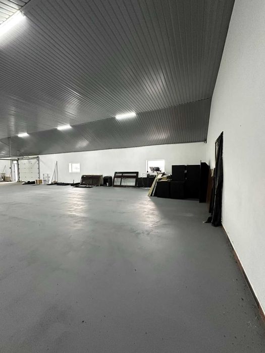 Продається комерційне приміщення в смт. Буштино