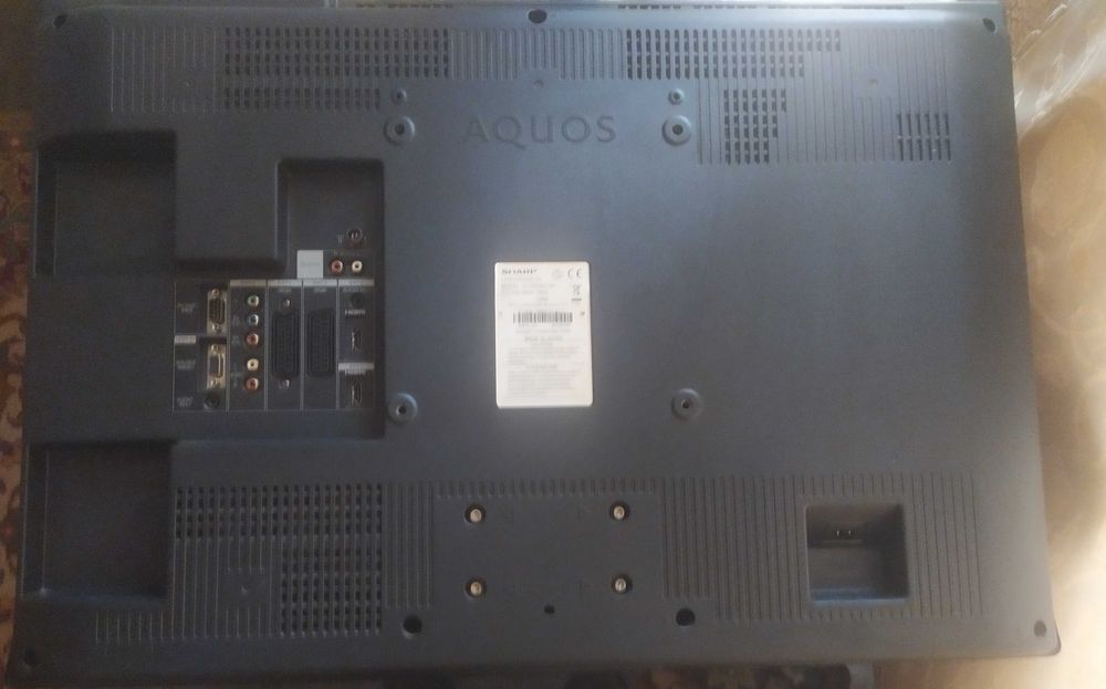 Sharp  AQUOS 32..