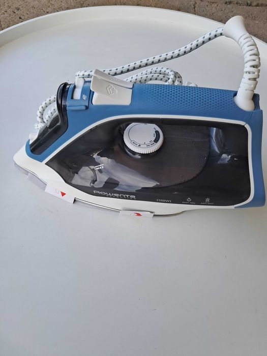 Żelazko parowe Rowenta Effective