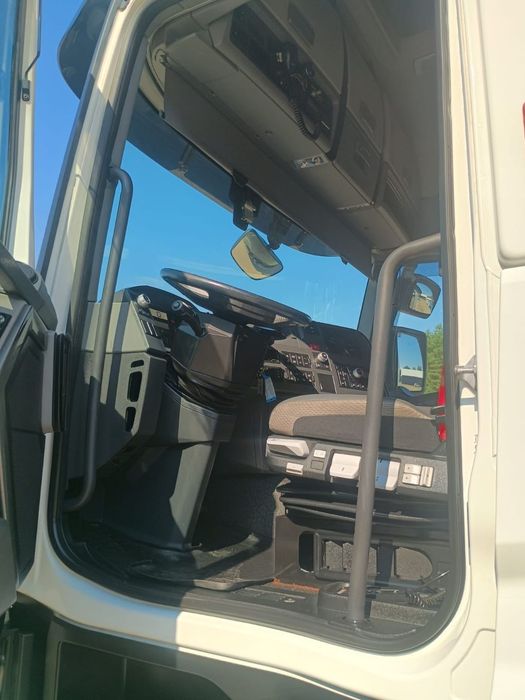 Renault T520  E6 18.0t  Renault T520 Niski przebieg sprawna
