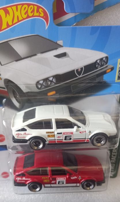 Conjunto 2 alfa romeo gtv6 3.0 hot wheels