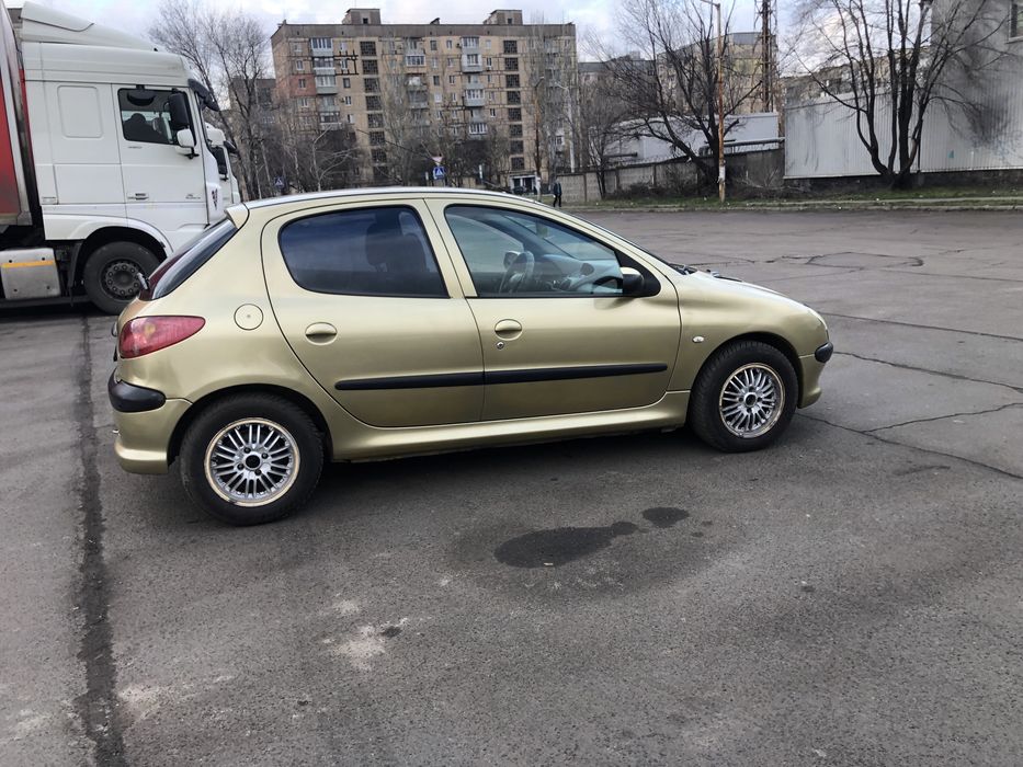 Pegeot 206 на автомате