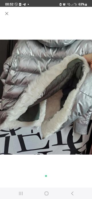 Сріблястий зимовий пуховик MONCLER. Оригінал