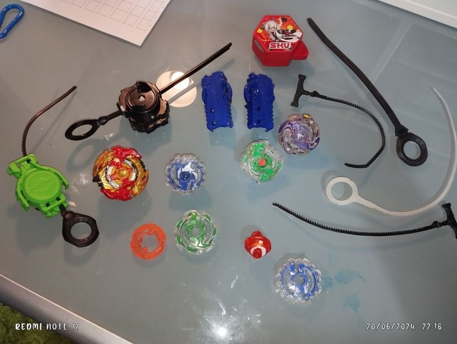 Pista de beybladee bayblades