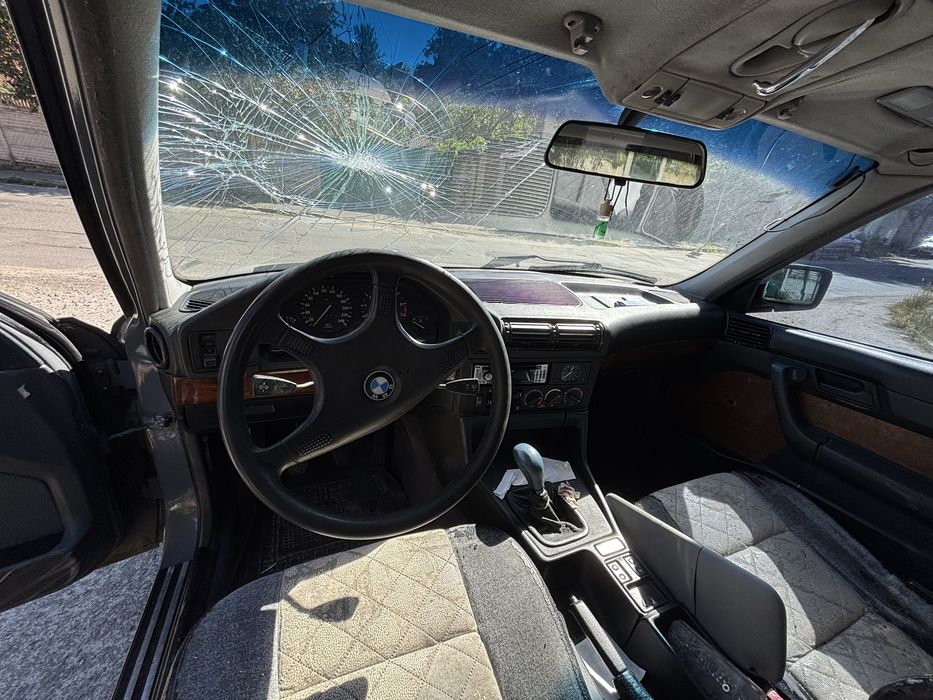 Продам  BMW 520I