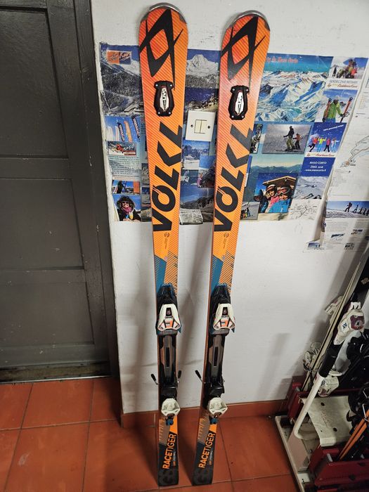 Narty volkl racetiger Gs uvo 180cm r=19,1m