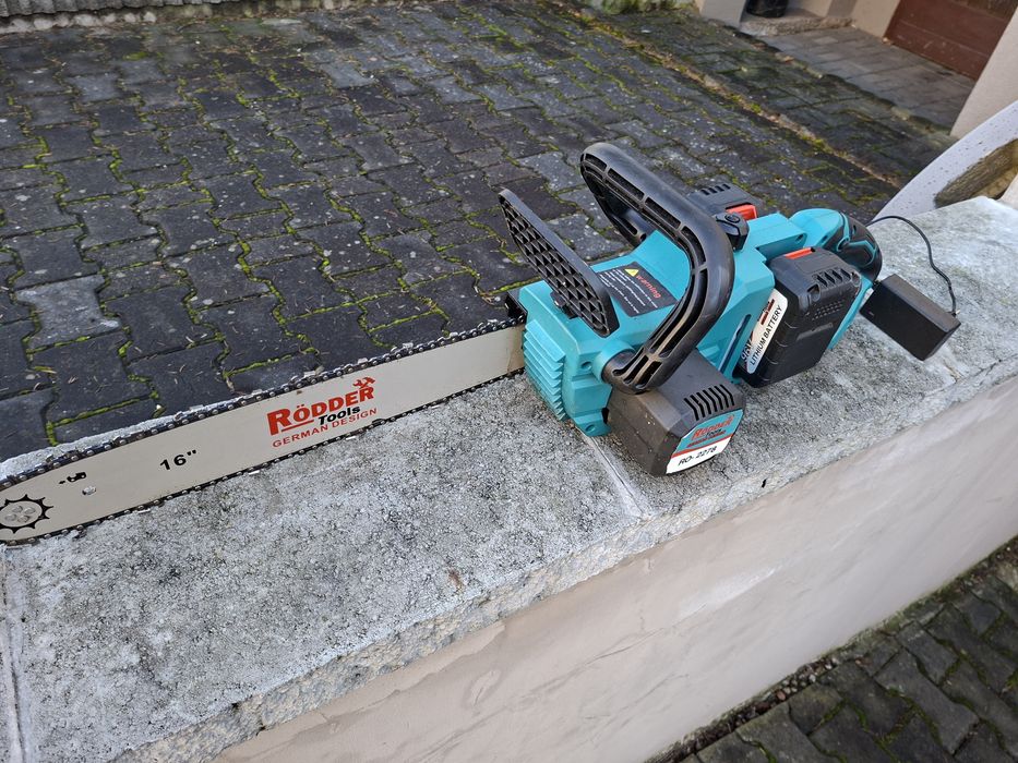 Piła łańcuchowa akumulatorowa  RODDER