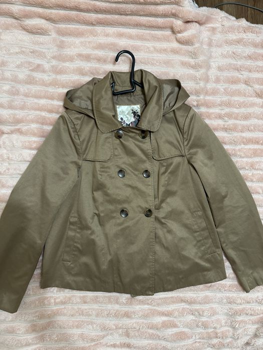 Плащ new look в хорошем состоянии,в очень красивом цвете