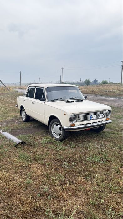 Продам ваз 2101  звони на вайбер