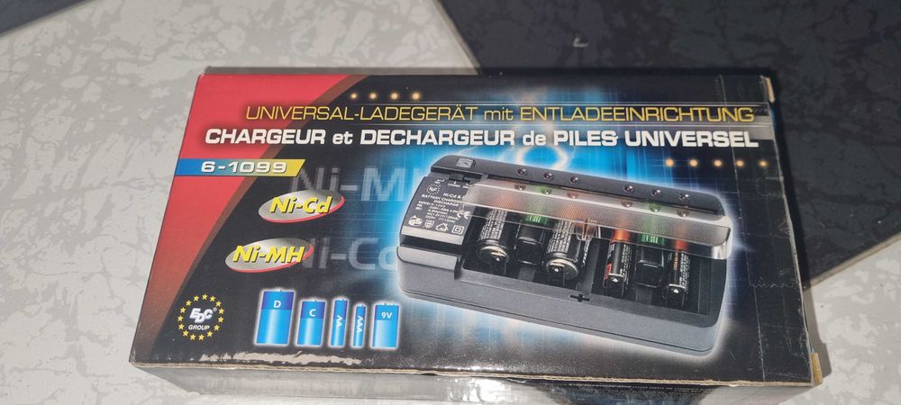 Carregador de Pilhas USADO