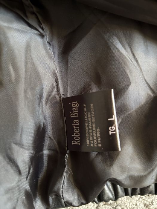 Roberta Biagi nowa, piękna, czarna kurtka z kapturem pikowana puchowa