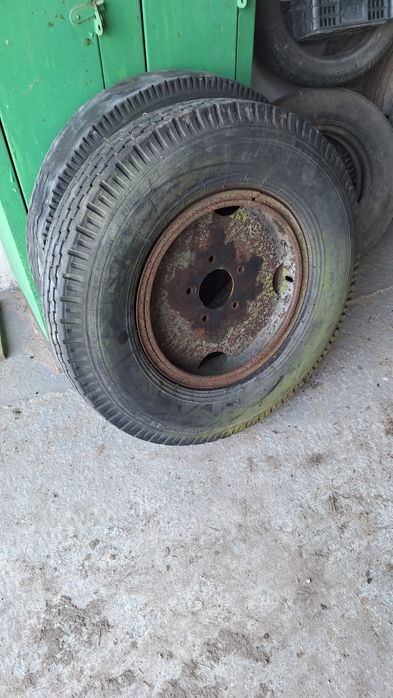 Opony plus felgi 8.25-20