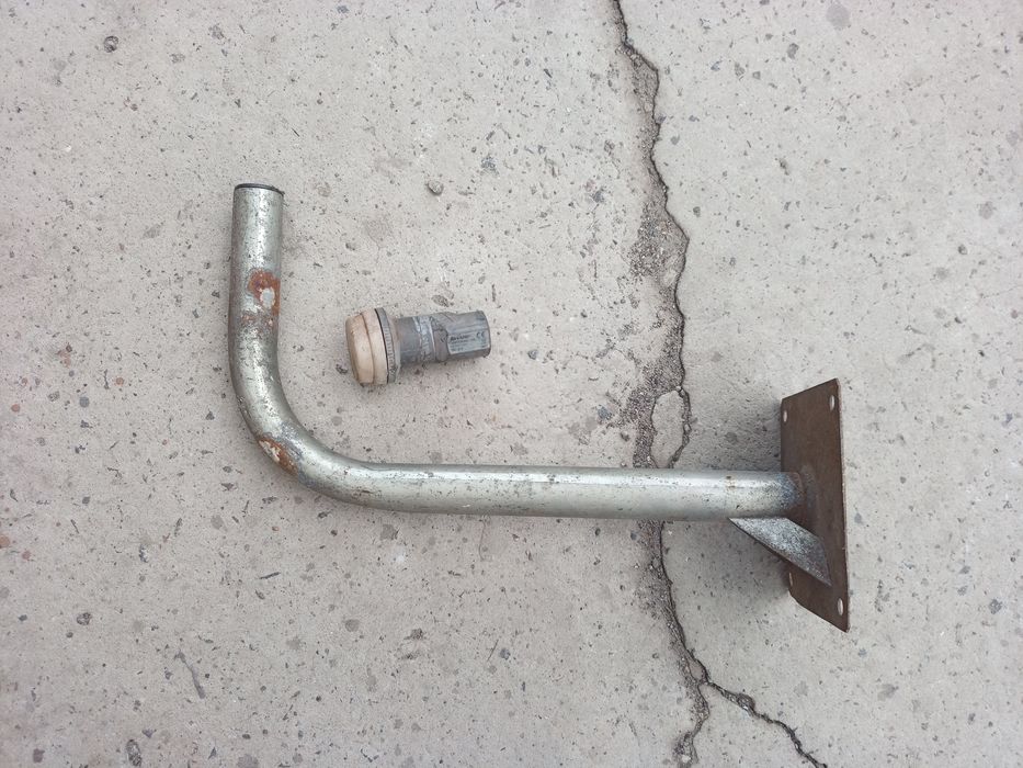 антенна  спутниковая телевизионная