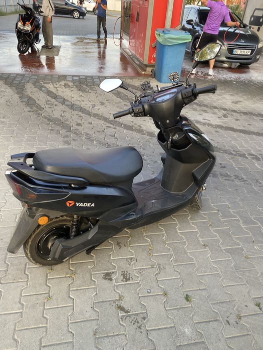 Електроскутер Yadea luna