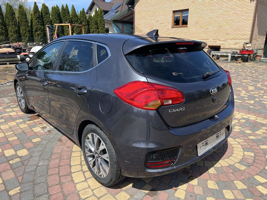 Części Kia Ceed 1.6 cdti kod lakier BE 2017 , 81 Kw