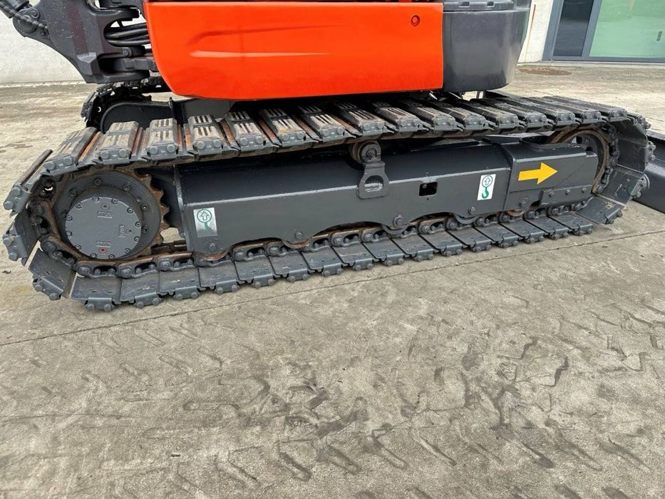Mini giratória / Escavadora Kubota KX 163-5 -5,5 TON - como nova