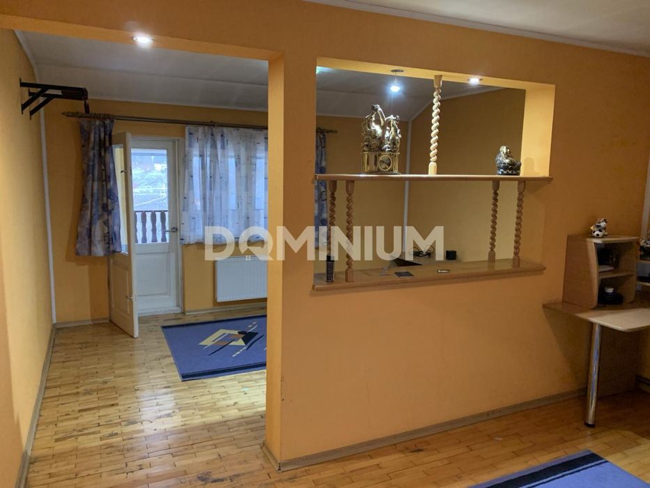 Комфортний будинок для життя і бізнесу у Виноградові