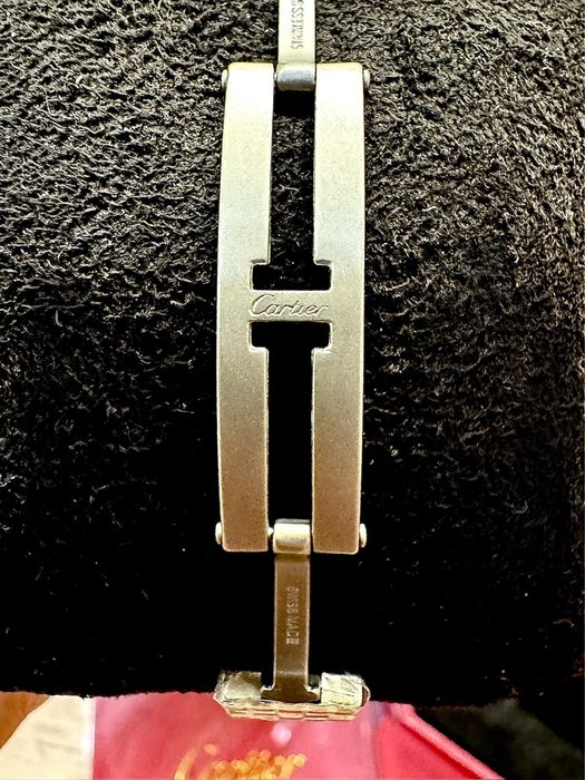 В НАЛИЧИИ Часы Cartier Картье mini 22мм