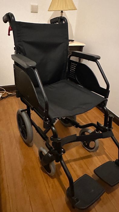 Cadeira de rodas manual USADA