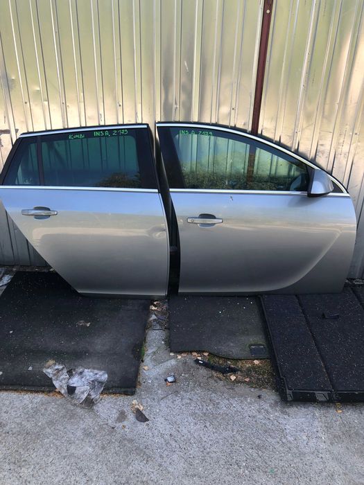 Insignia Kombi Drzwi Prawe przednie Prawy przód + tył komplet Z179