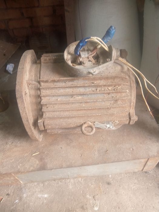 Бу- Електро двигун 7,5 кВ, -950 об.