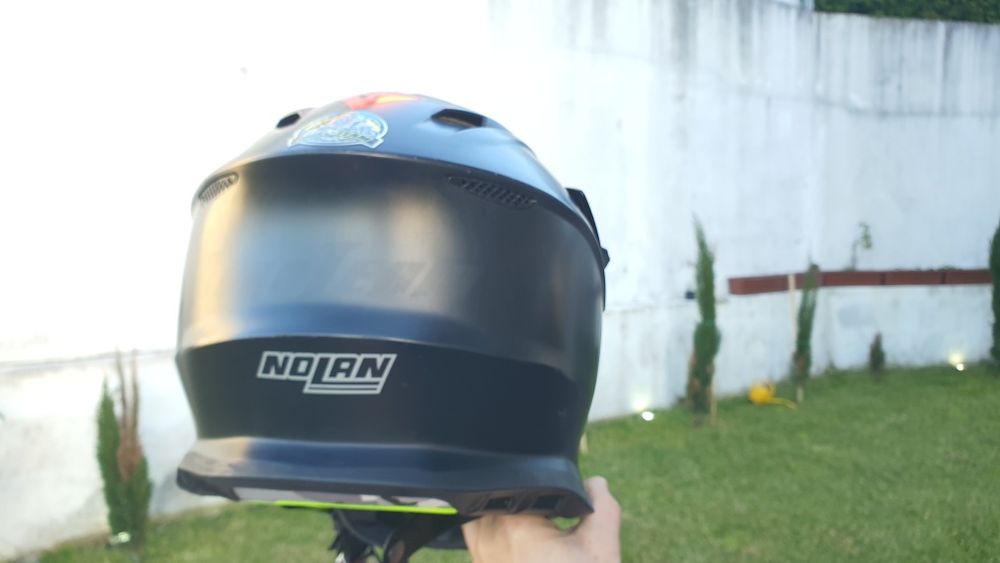 Capacetes em bom estado