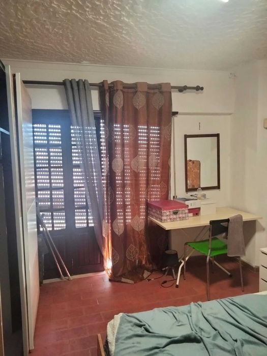 Alugam-se quartos na Marisol
