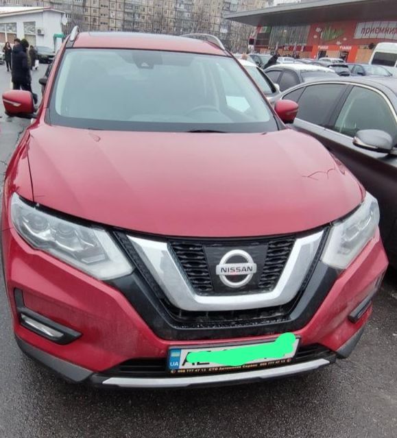Продам Nissan Rogue SL  2017