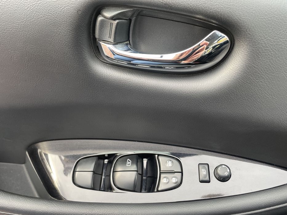 Нісан ліф, nissan leaf, електрична машина нісан