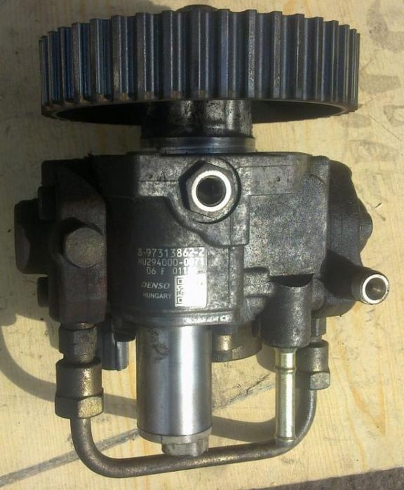 pompa wtryskowa denso meriva 1.7 cdti 8-97313862-2