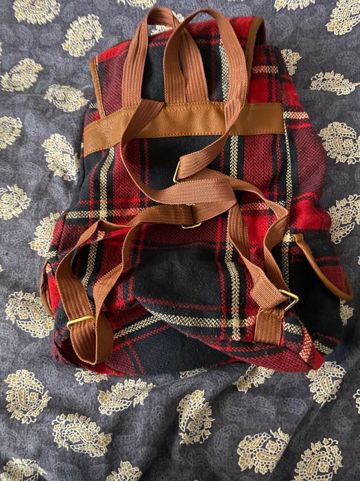 Женский прочный рюкзак в клеточку