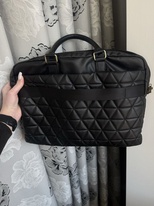 Сумка для ноутбука Guess Quilted 16" Black