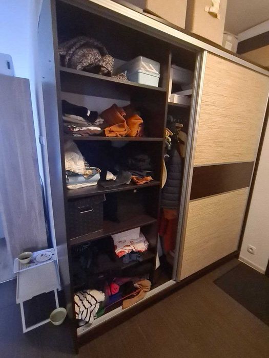 Szafa przesuwna 210/200/61